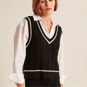 Abercrombie & Fitch Black V-Neck Sweater Vest